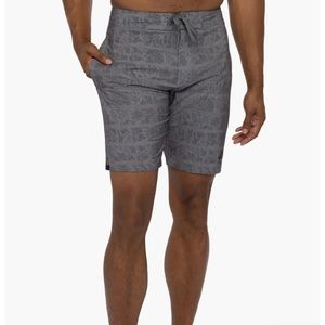 🆕 Travis Mathew Treat Yourself Board Shorts
